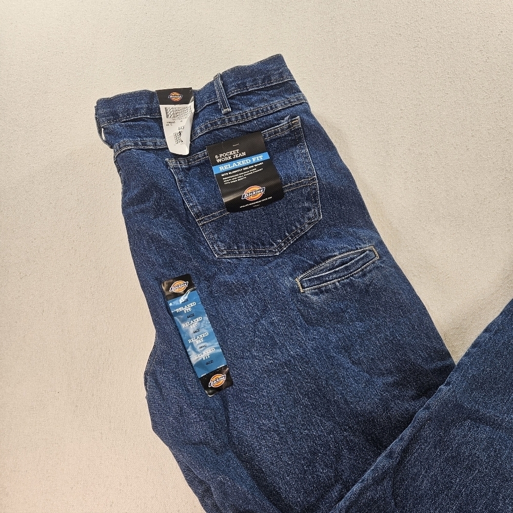 Dickies Relaxed Work Jeans 44x32 NWT - Picture 3 of 9